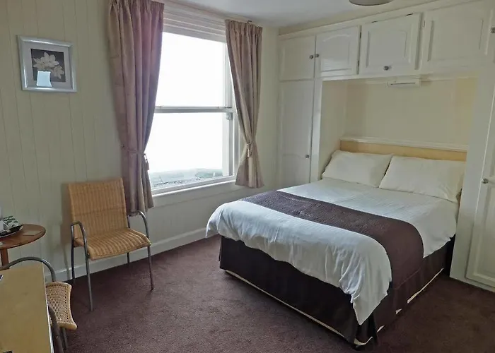 Marine View Guest house Scarborough